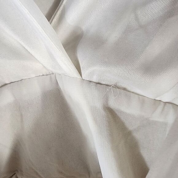 Red Clover Long Sleeve Snow White and Sequin Dress - Picture 4 of 7